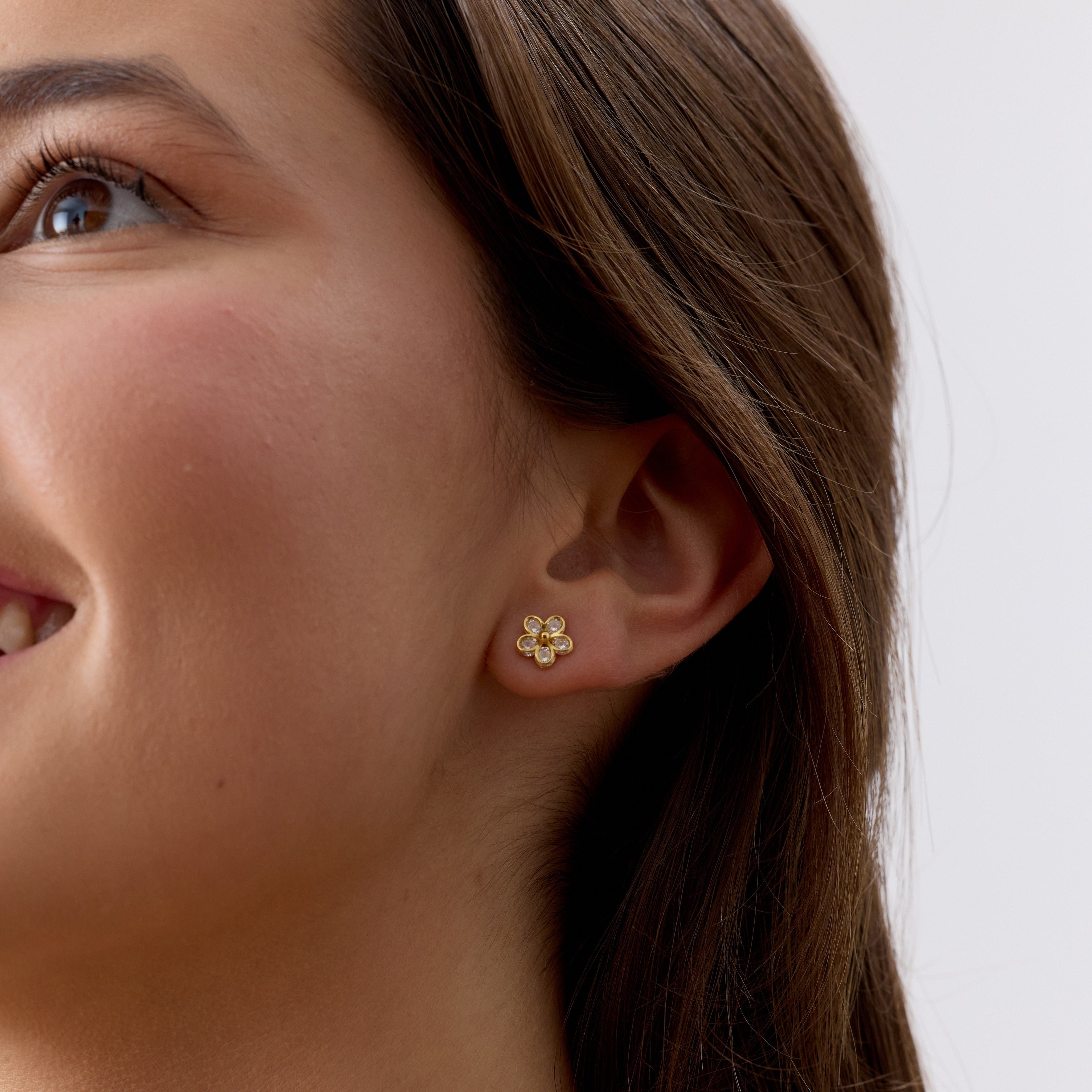 Aros de Flor de 8 mm con Circones de Plata 925 enchapados en Oro 18k