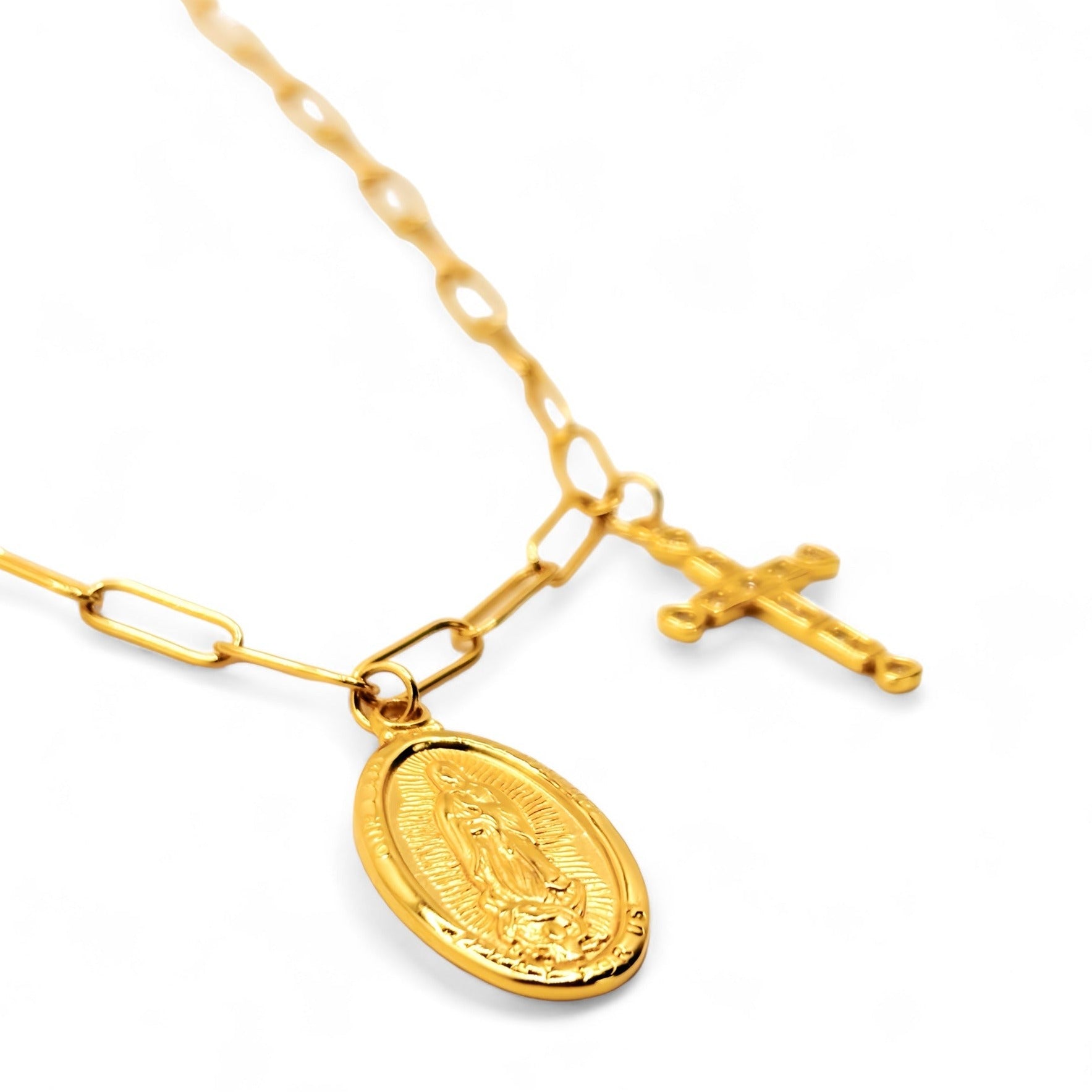 collar religioso para niñas y adolecentes con medalla virgen de rayos y cruz con circones en plata 925 con baño oro 18k