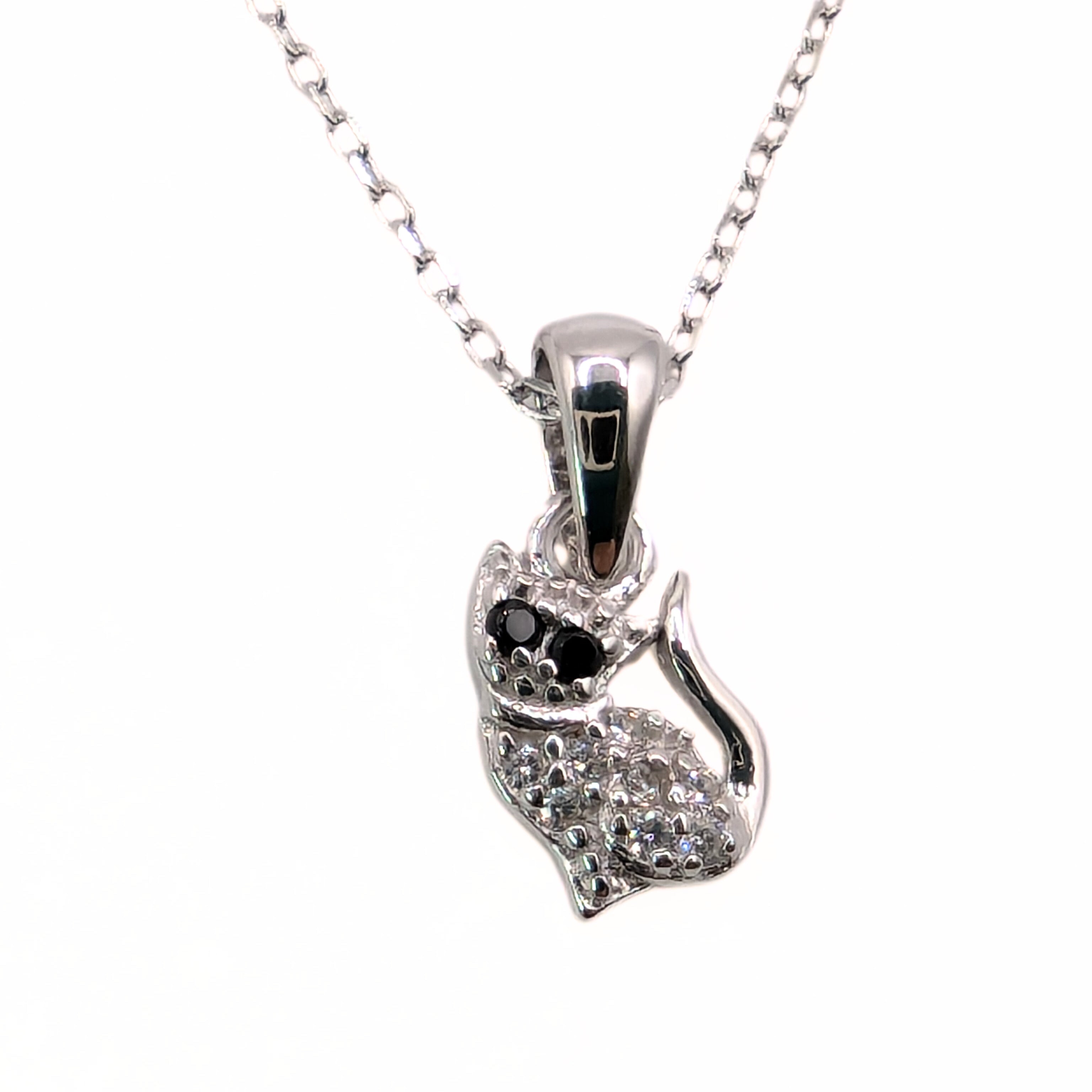 Collar con un Gato de 9mm con Circones de Plata 925