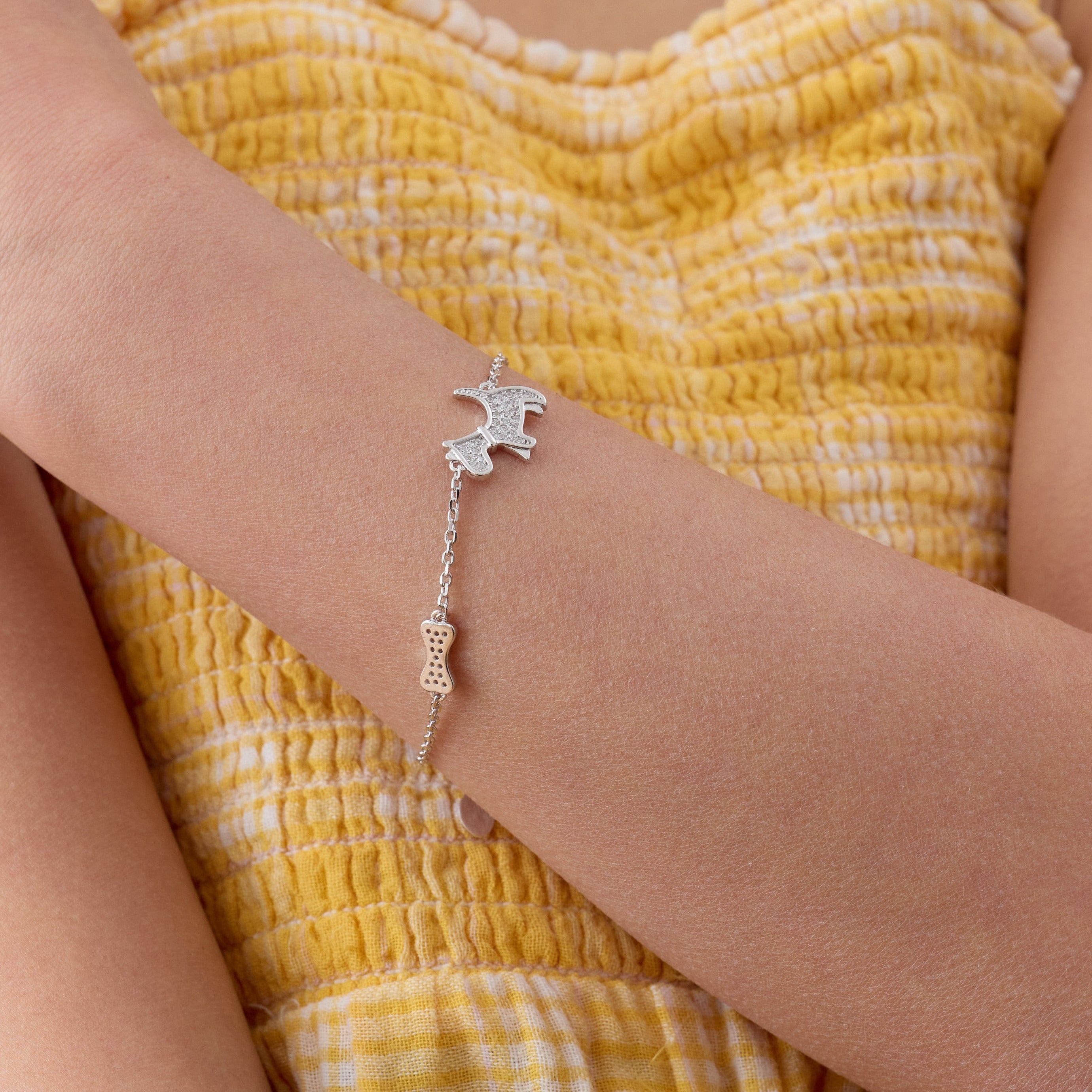 Pulsera con un Perro y su Hueso con Circonesde Plata 925